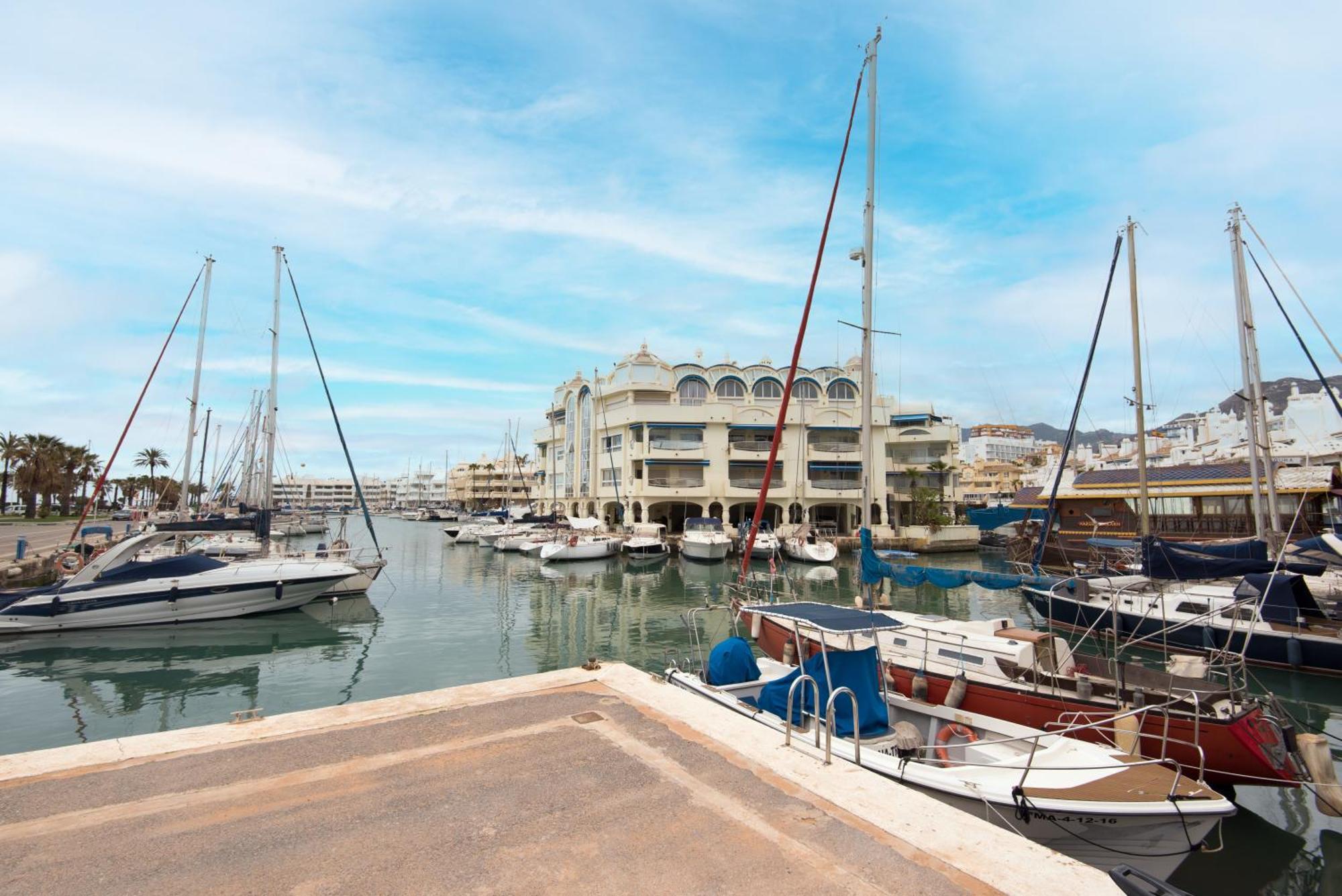 Apartmento En La Pequena Venecia, Puerto Marina Benalmádena Exteriör bild