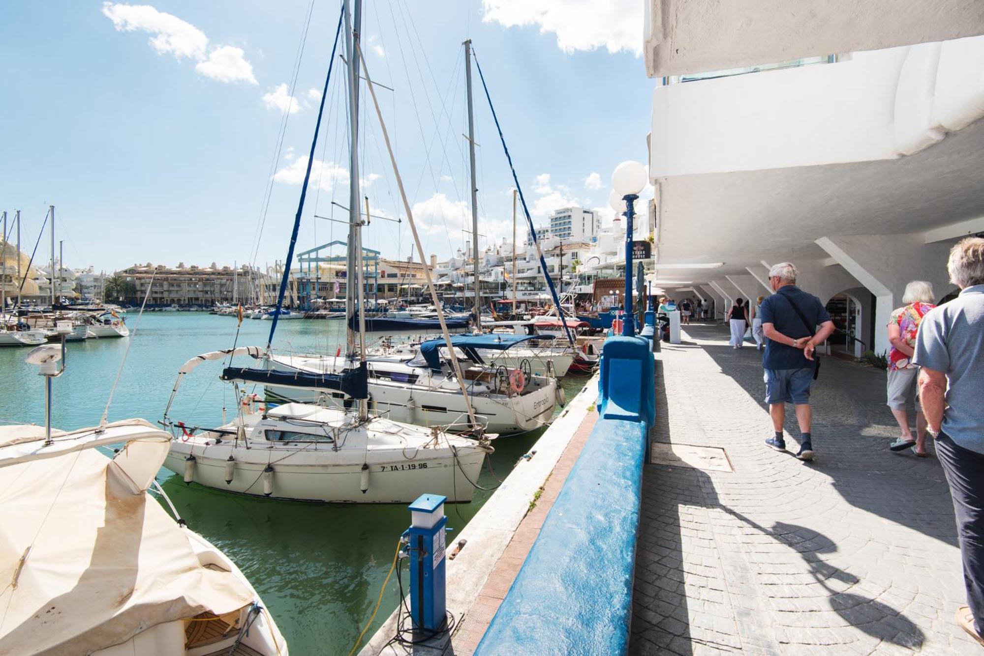 Apartmento En La Pequena Venecia, Puerto Marina Benalmádena Exteriör bild