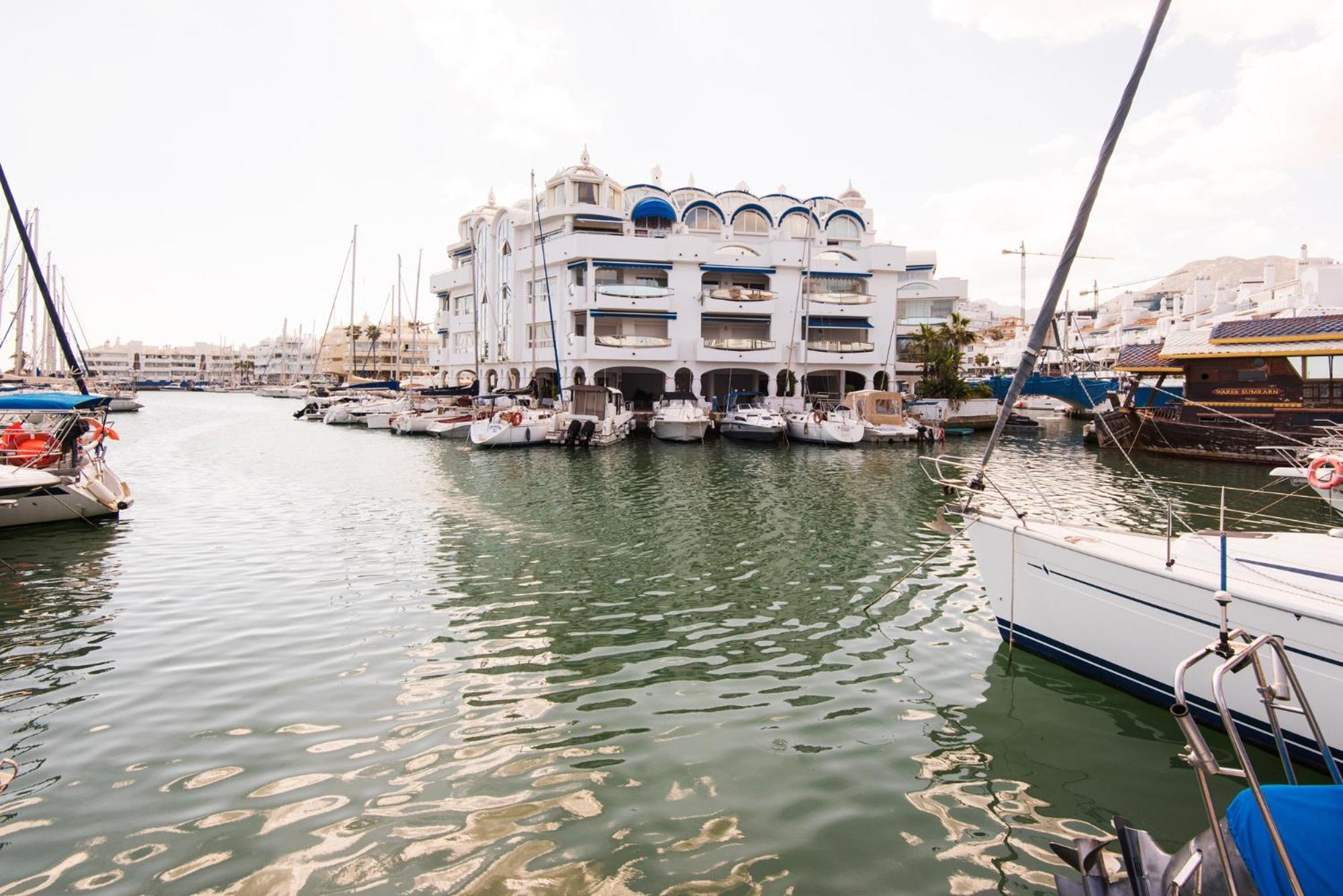 Apartmento En La Pequena Venecia, Puerto Marina Benalmádena Exteriör bild