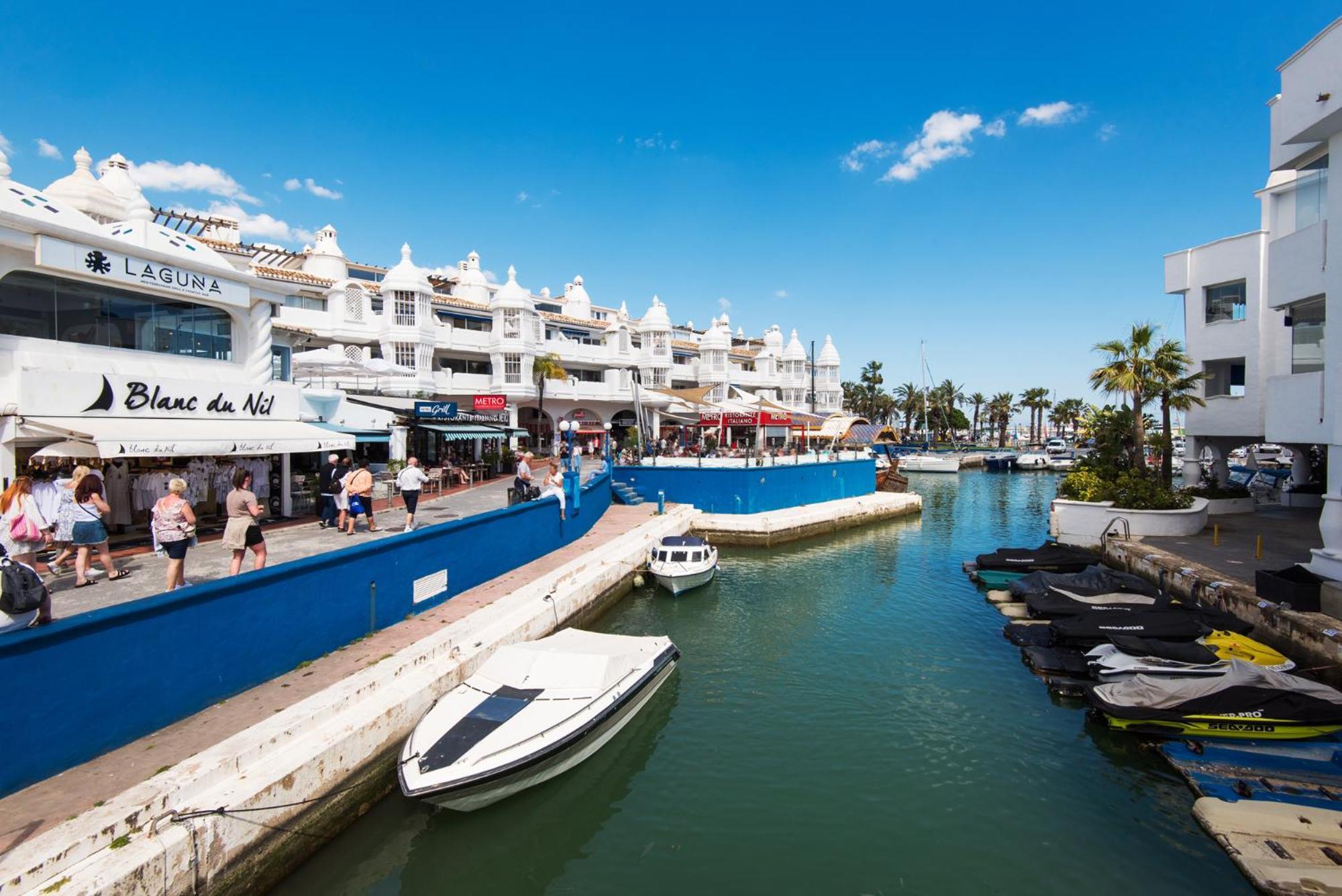 Apartmento En La Pequena Venecia, Puerto Marina Benalmádena Exteriör bild